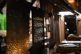 https://images.microcms-assets.io/assets/a061b71b7a084ccfa781f19d8659cbbd/44b8dae1a0d444f49bbb0fb7846831c9/tomita-somekougei-1_780-520_01-c.jpg
