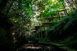 https://images.microcms-assets.io/assets/a061b71b7a084ccfa781f19d8659cbbd/e01c3cb8d73f4184b9cbe5b7be9a93bb/en_kyoto-wabichakai_from01.jpg