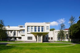 https://images.microcms-assets.io/assets/a061b71b7a084ccfa781f19d8659cbbd/fec788d8cdac4e6e86c0725dc5d6ffd6/en_garden-oriental-osaka_780-520_53.jpg