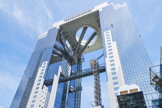 https://storage.otonami.jp/images%2Fen_umeda-skybldg_thumbnail_dc511bcb.jpg?alt=media