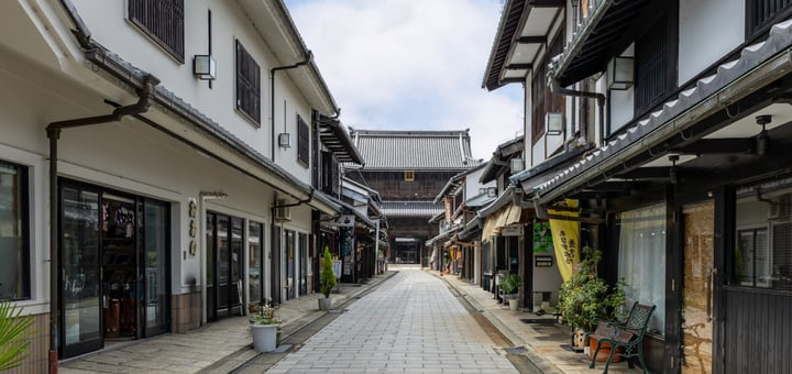 [Experiential Stay] Explore the Historic Castle Town of Nagahama and Enjoy a Guided Walking Tour