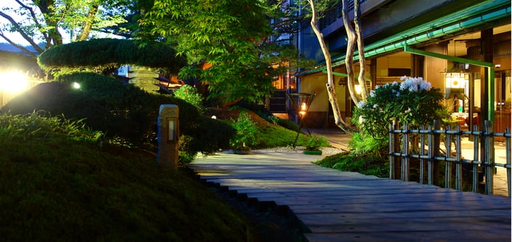  [Experiential Stay] Unwind at a Stylish Ryokan in Takayama to Experience Artisanal Woodworking and a Traditional Tea Ceremony 