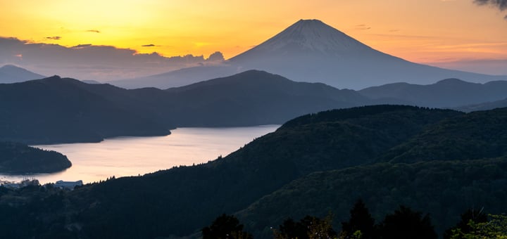 [Experiential Stay] Learn to Make Sushi from a Master Chef on an Overnight Stay at Elegant MONS GORA in Hakone