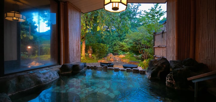[Experiential Stay] Enjoy Private Baths and Meals at Yugawara Onsen with a Tour of Hakone and Lake Ashinoko by Private Car