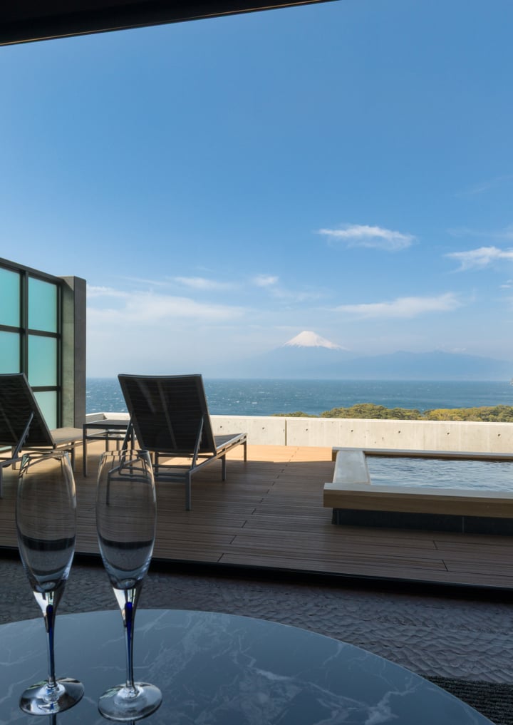 [Experiential Stay] Tour Hakone & Numazu by Private Car with a Luxury Stay at Fuji Seiran for Marvelous Views of Mount Fuji