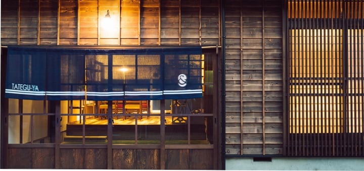 [Experiential Stay] Visit the Gassho-Zukuri of Gokayama and Experience Woodcarving with a Master Artisan