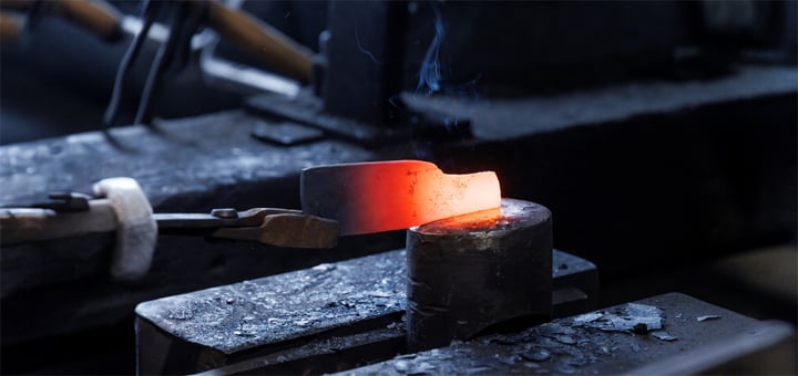[Experiential Stay] Forge a Japanese Knife with Local Blacksmiths in Fukui and Stay in a 100-Year-Old Renovated Traditional House