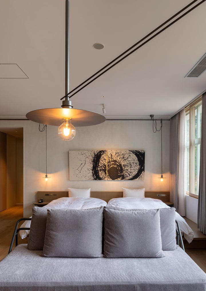 [Experiential Stay] Shape Kutani Ware Pottery with Your Own Hands and Taste Local Haute Cuisine with an Auberge Stay in Komatsu, Ishikawa