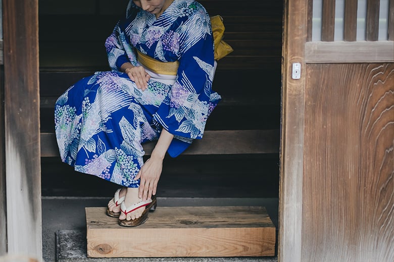 Wear a Yukata and Make Matching Mizuhiki Accessories – Take Your