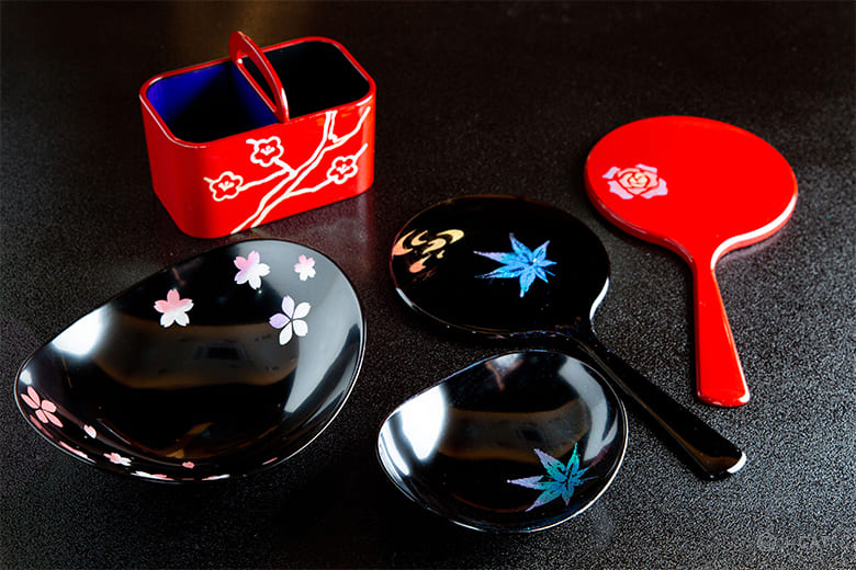 Available Today: Maki-e Decoration Experience at a Longstanding