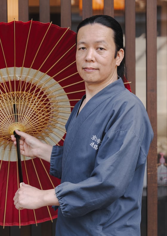 Unfold the Beauty of Traditional Japanese Umbrellasの画像
