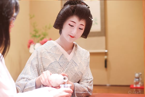 https://storage.otonami.jp/images%2Fen_exclusivekyoto-drink_sub_1_08d605c4.jpg?alt=media