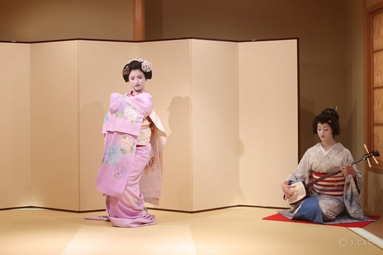 https://storage.otonami.jp/images%2Fen_exclusivekyoto-drink_sub_2_3cd6dad2.jpg?alt=media