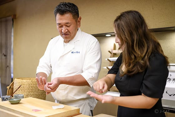 https://storage.otonami.jp/images%2Fen_kibatani-sushi_sub_1_590475b7.jpg?alt=media