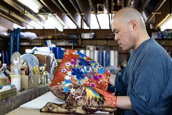 https://storage.otonami.jp/images%2Fen_miyake-kogei_sub_2_23a95142.jpg?alt=media