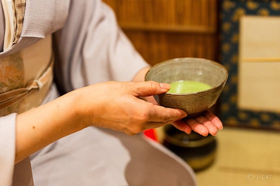 https://storage.otonami.jp/images%2Fen_noh-teaceremony_sub_1_6916a18a.jpg?alt=media