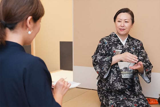https://storage.otonami.jp/images%2Fen_sasaya-iori_tearoom_sub_1_79747856.jpg?alt=media