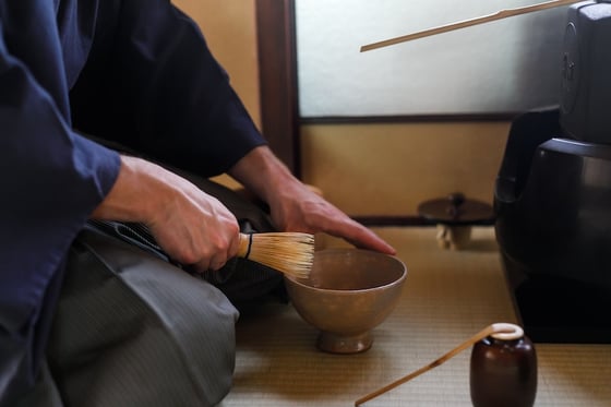 https://storage.otonami.jp/images%2Fen_the-tea-crane_thumbnail_9d7d5bd5.jpg?alt=media