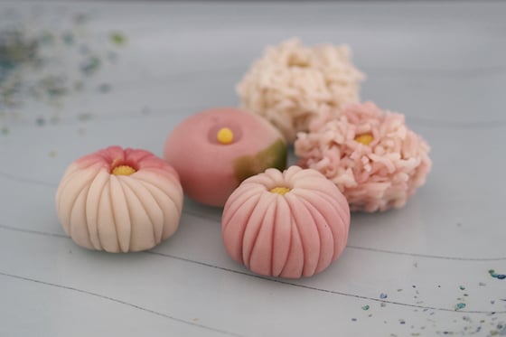https://storage.otonami.jp/images%2Fen_wagashi-issho_thumbnail_23b623e5.jpg?alt=media
