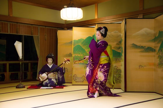 https://storage.otonami.jp/images%2Fkumahiko-geisha_sub_0_ae184dea.jpg?alt=media